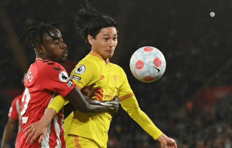 包含举重淘汰赛，关中海豚队与中原铁骑队逆转，体能对抗拉满！球迷期待下一战的词条