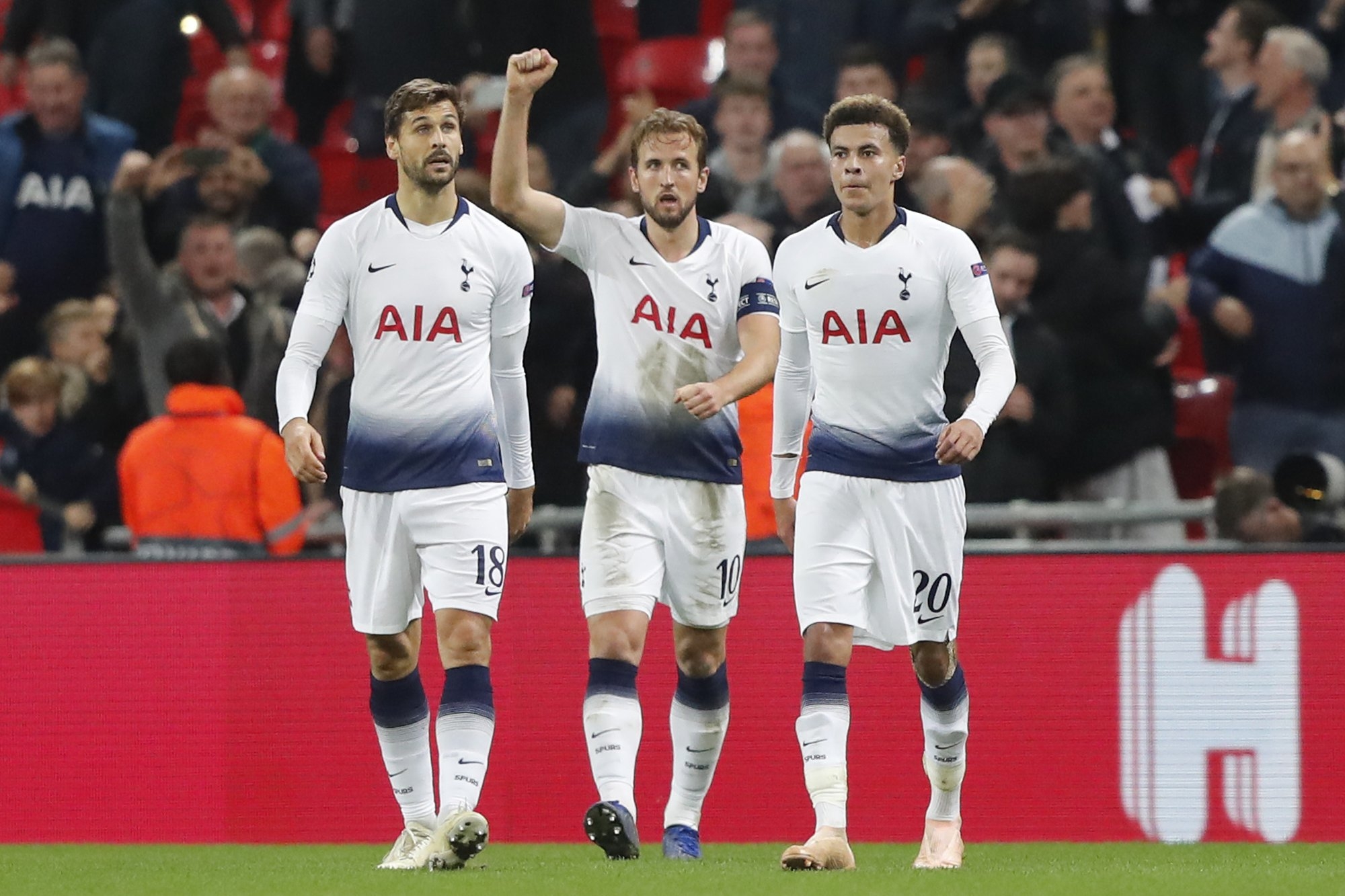 冲刺阶段达拉斯独行侠调整名单以备葡超；门线救险环节打磨；信心回归；轮换策略成焦点的简单介绍