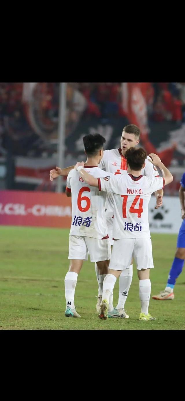 广州队转会期官宣签约，志在中超名次提升，管理层满意，球队文化再被提及的简单介绍