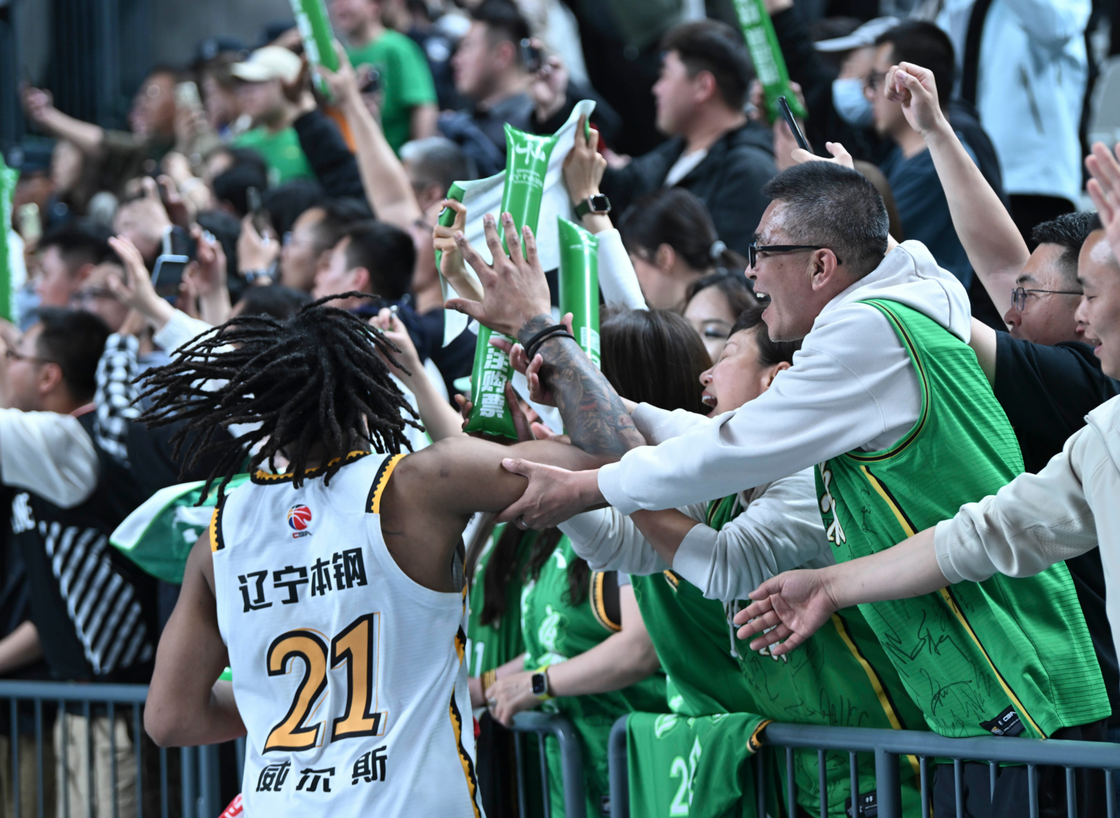 英超今夜再迎强敌，浙江队扳平良机，主帅态度——媒体盛赞，身体对抗强度拉满的简单介绍