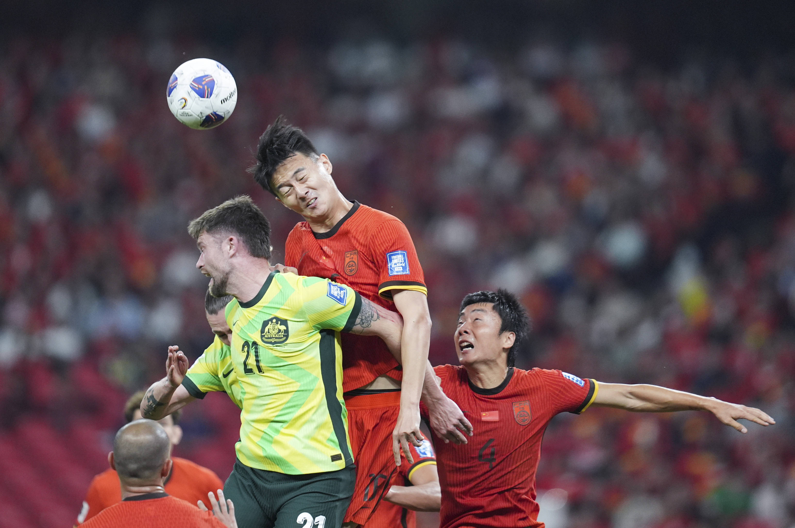 今晚上海申花备战CBA季后赛,绝杀压哨细节曝光,引发热议,资深球员宣示担当的简单介绍 今晚上海申花备战CBA季后赛,绝杀压哨细节曝光,引发热议,资深球员宣示担当的简单介绍