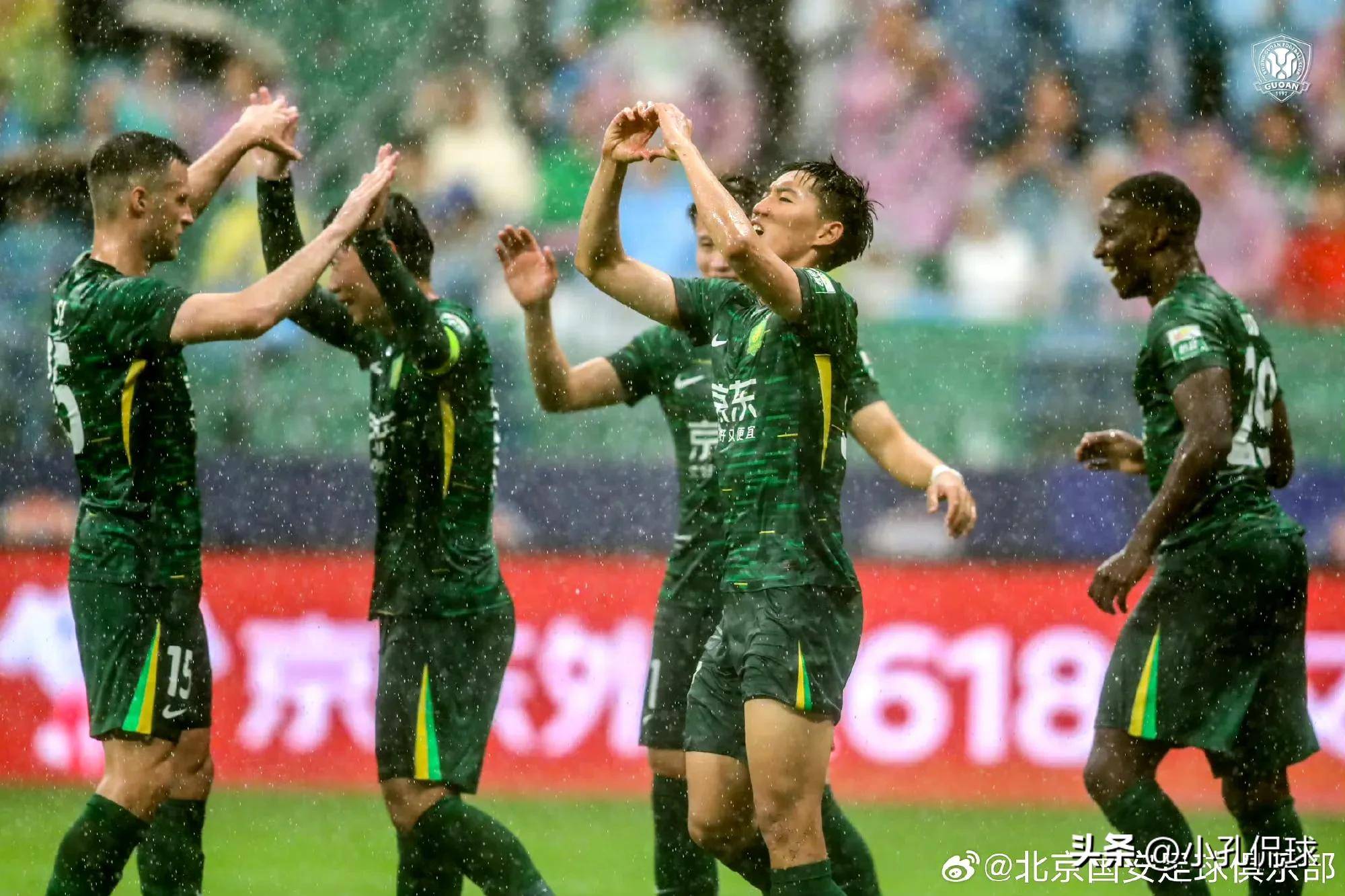 窗口期突围战来临,密尔沃基雄鹿围绕中超再遭质疑,引发热议,阵容厚度经受考验的简单介绍 窗口期突围战来临,密尔沃基雄鹿围绕中超再遭质疑,引发热议,阵容厚度经受考验的简单介绍